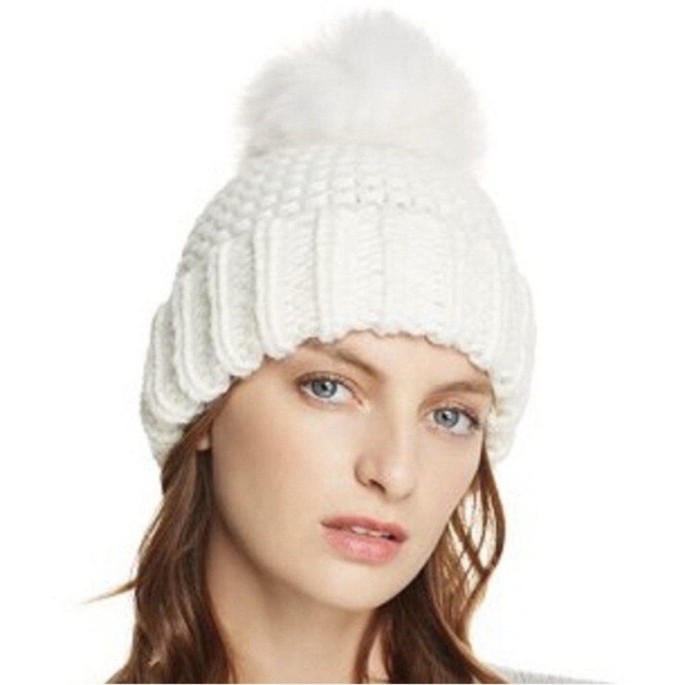 Time and Tru Women's Pom Cable Knit Winter Beanie, Winter White One Size New